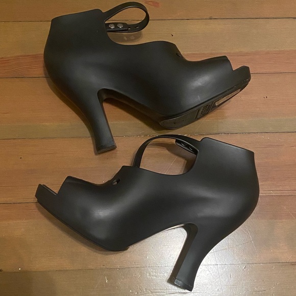MELISSA + Karl Lagerfield Black Jelly Pump Heel 9 - Picture 7 of 8
